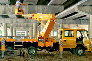 高空车操作时的注意事项